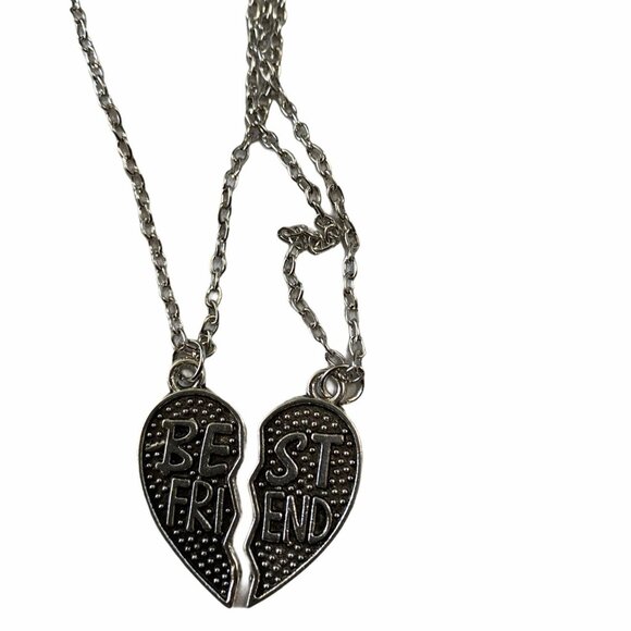 Best Friends Broken Heart Pendant Necklace Pair Silver Tone Chain - Picture 1 of 6